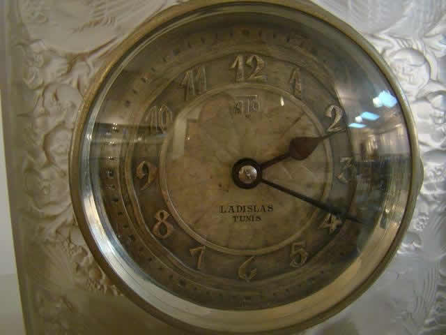 R. Lalique Quatre Moineaux Du Japon Clock