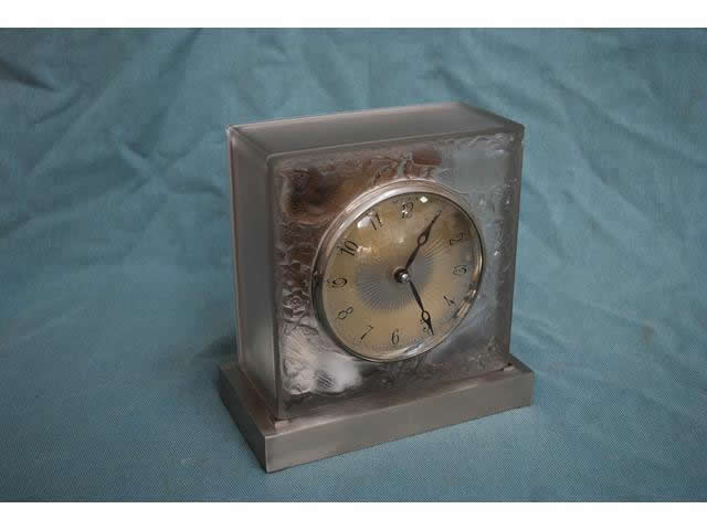 R. Lalique Quatre Moineaux du Japon Clock