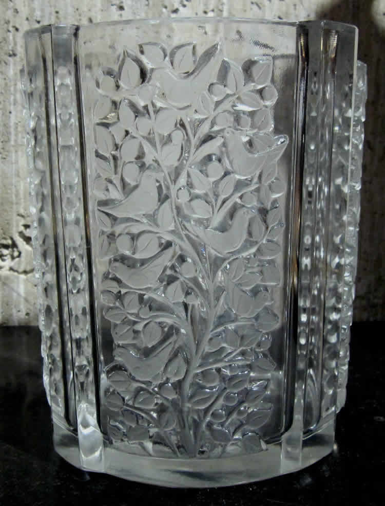 R. Lalique Quatre Panneaux Vase