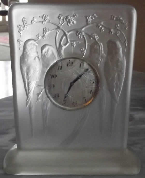 R. Lalique Quatre Perruches Clock