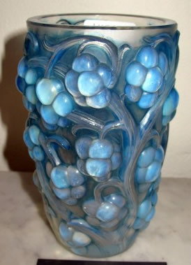 R. Lalique Raisins Vase