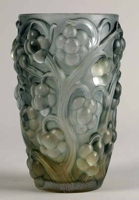 R. Lalique Raisins Vase