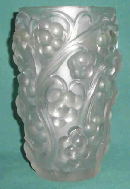 R. Lalique Raisins Vase