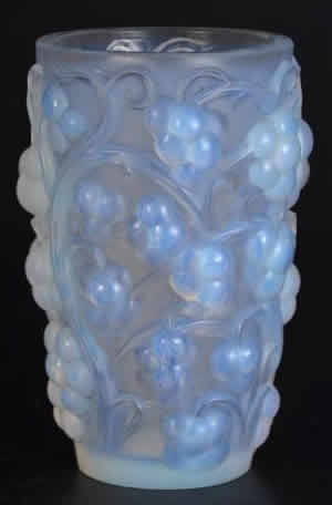 R. Lalique Raisins Vase