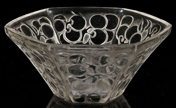 R. Lalique Raisins Six Pans Bowl
