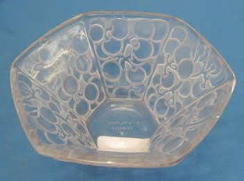 R. Lalique Raisins Six Pans Bowl