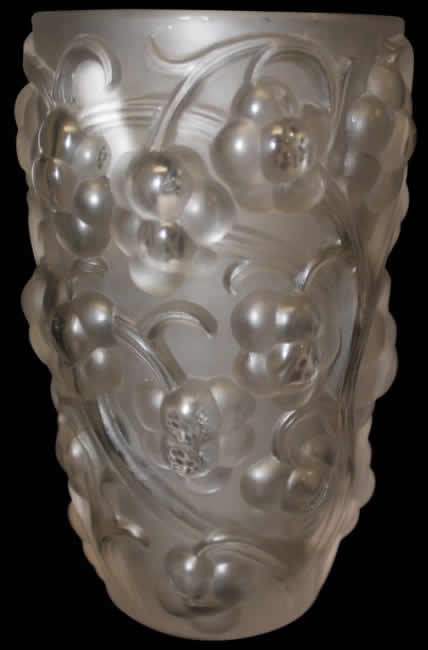R. Lalique Raisins Vase
