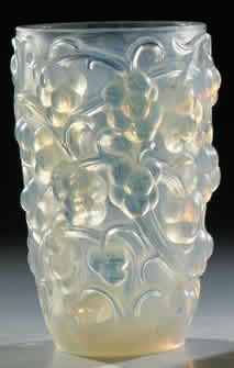 R. Lalique Raisins Vase