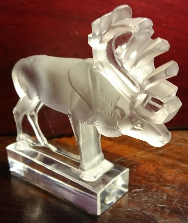 R. Lalique Renne Paperweight