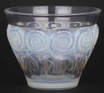 R. Lalique Rennes Vase