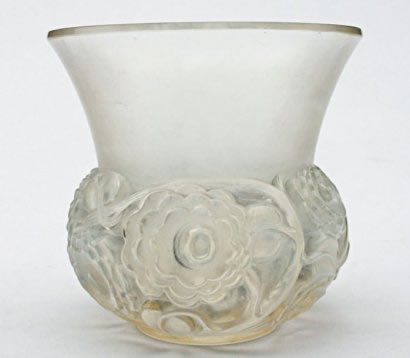 R. Lalique Renoncules Vase