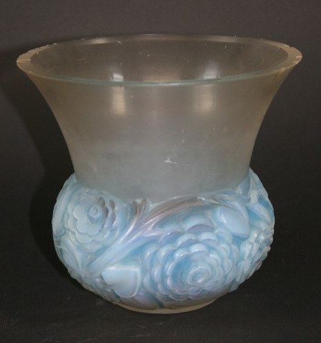 R. Lalique Renoncules Vase