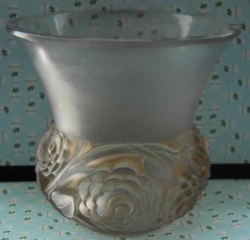 R. Lalique Renoncules Vase