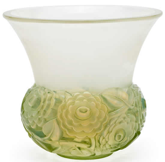 R. Lalique Renoncules Vase