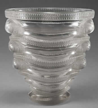 R. Lalique Saint-Marc Vase