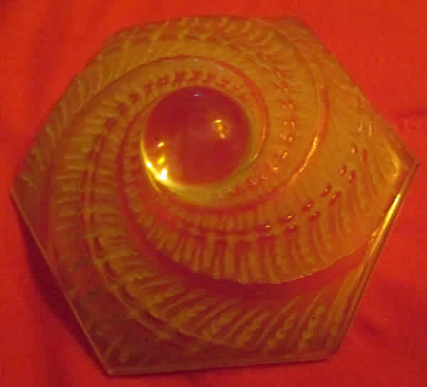 R. Lalique Saint-Nectaire Box