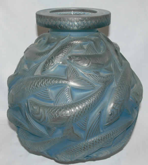 R. Lalique Salmonides Vase