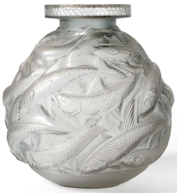 R. Lalique Salmonides Vase