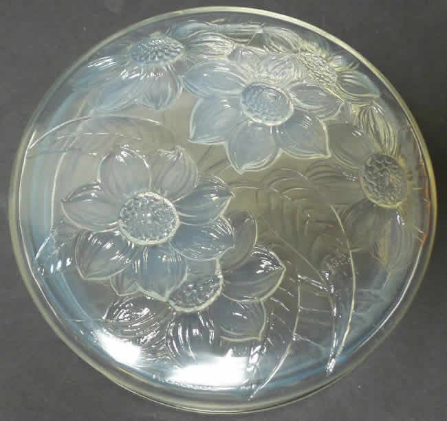 R. Lalique Six  Dahlias Box