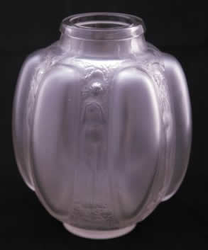 R. Lalique Six Figurines Et Masques Vase