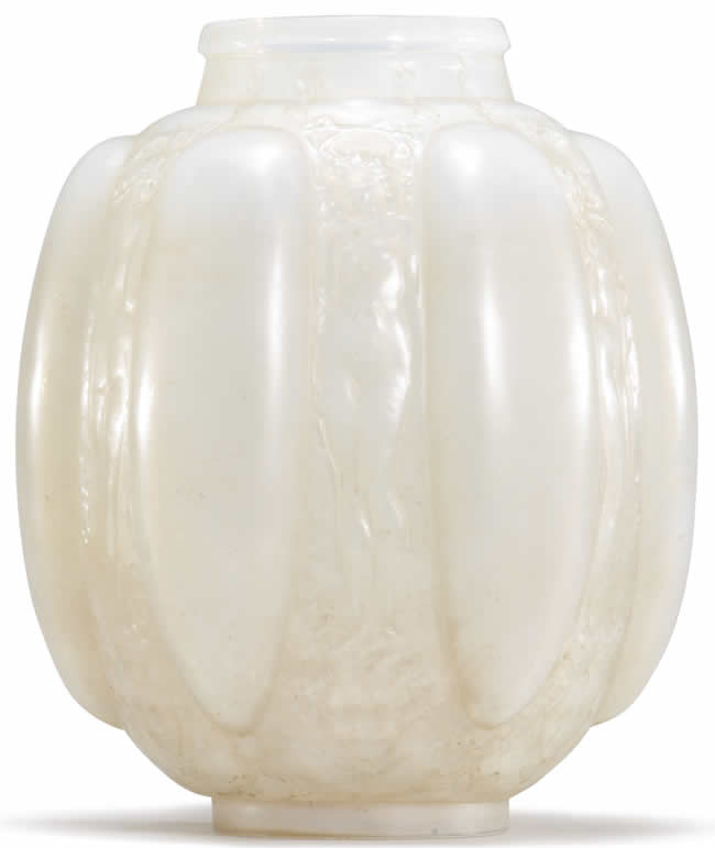 R. Lalique Six Figurines Et Masques Vase