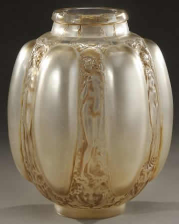 R. Lalique Six Figurines Et Masques Vase