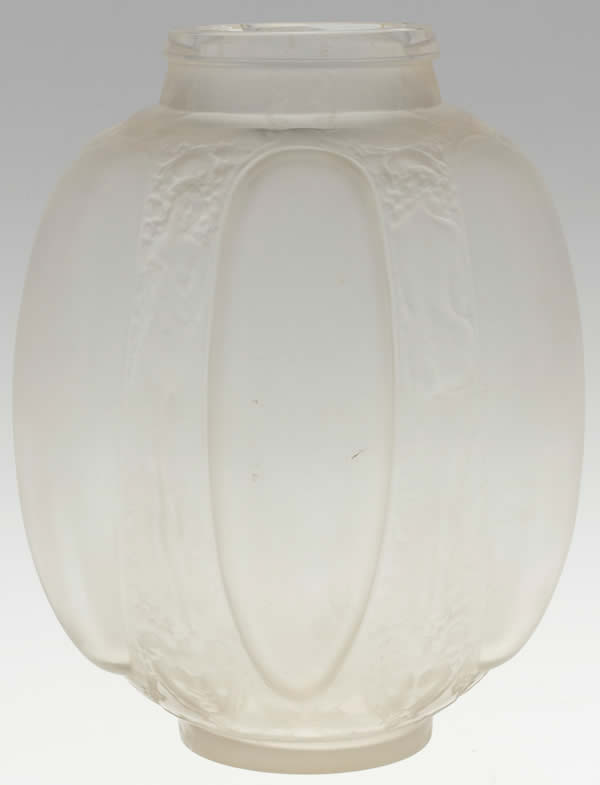 R. Lalique Six Figurines Et Masques Vase