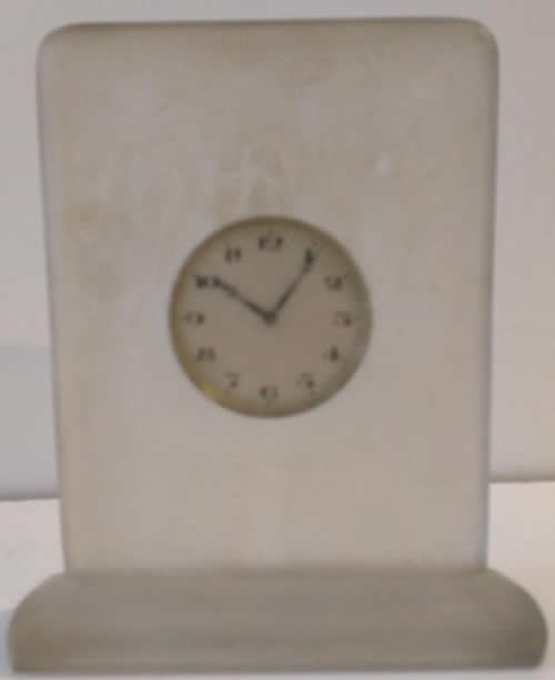 R. Lalique Six Hirondelles Perchees Clock