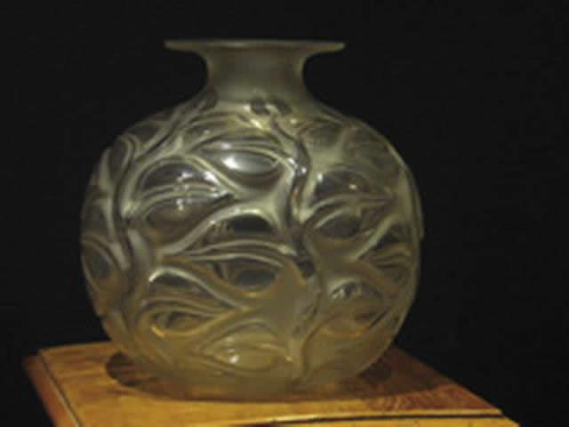R. Lalique Sophora Vase