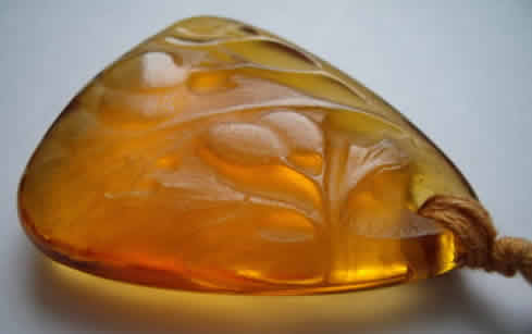 R. Lalique Sorbier Pendant