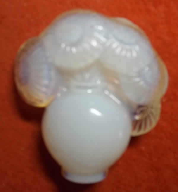 R. Lalique Soucis Cachet