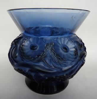 R. Lalique Soucis Vase