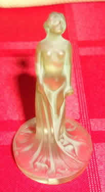 R. Lalique Statuette Drapee Seal