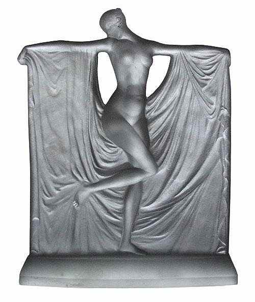R. Lalique Suzanne Statue