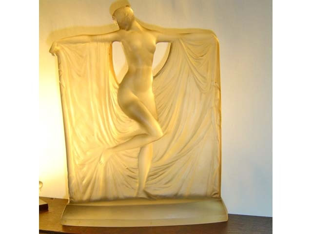 R. Lalique Suzanne Statue