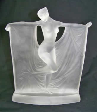 R. Lalique Suzanne Statue