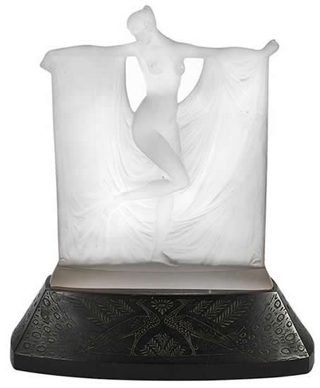 R. Lalique Suzanne Statue