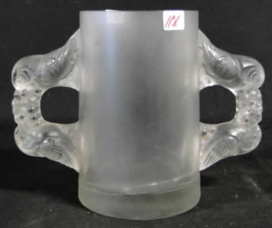 R. Lalique Sylvia Covered Vase