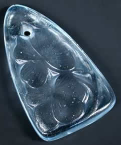 R. Lalique Trefles Pendant