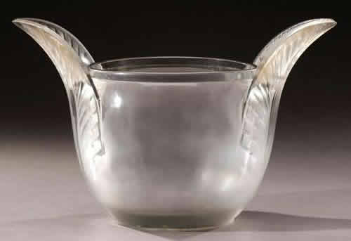 R. Lalique Tristan Vase