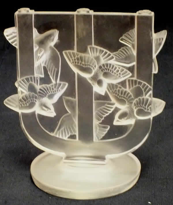 R. Lalique Trois Branches Roitelets Candleholder