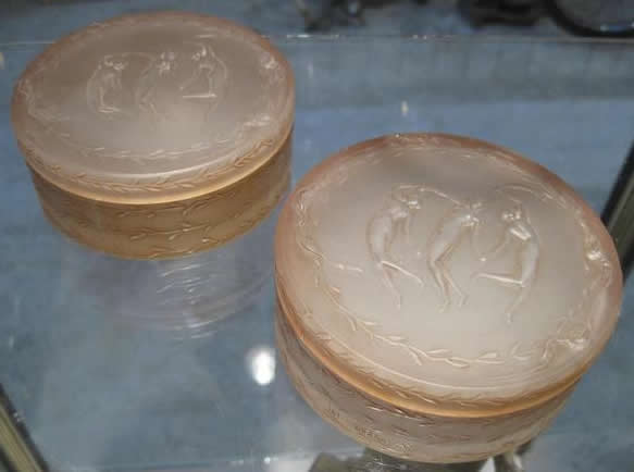 R. Lalique Trois Figurines Box