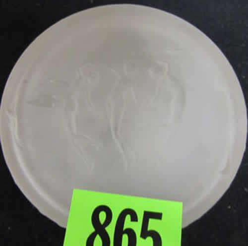 R. Lalique Trois Figurines Powder Box