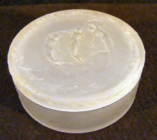 R. Lalique Trois Figurines Covered Box