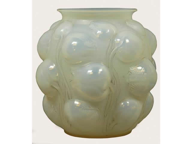 R. Lalique Tulipes Vase