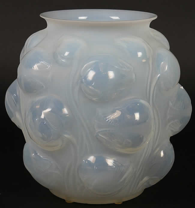 R. Lalique Tulipes Vase
