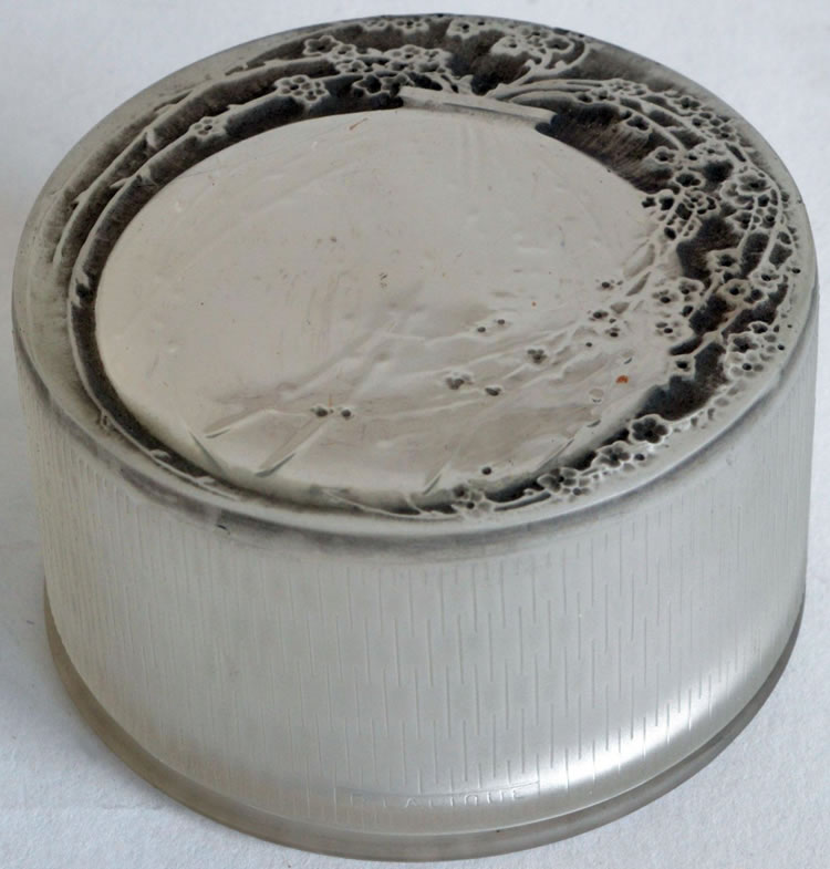 Rene Lalique Un Grande Vase-1 Box