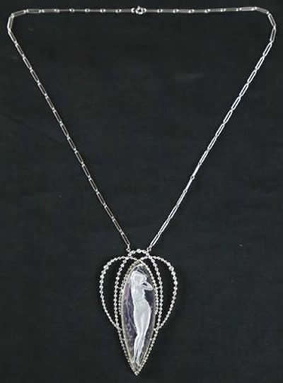 R. Lalique Une Nymphe Pendant