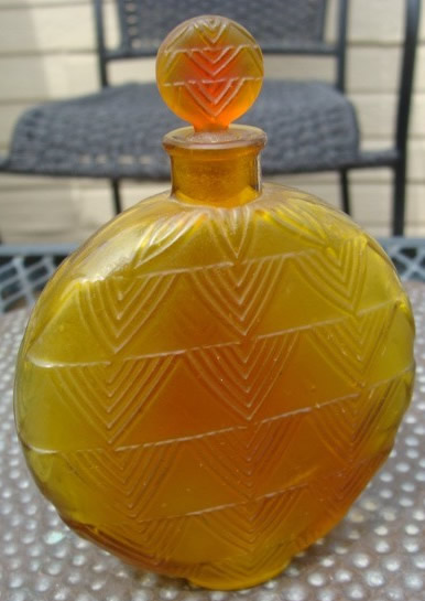 R. Lalique Vers Le Jour Perfume Bottle