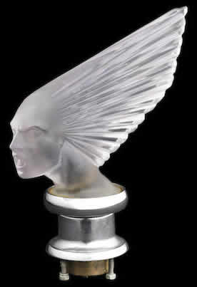 R. Lalique Victoire Hood Ornament